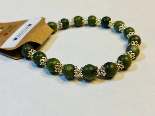 Green Jade Bracelet with Flowers